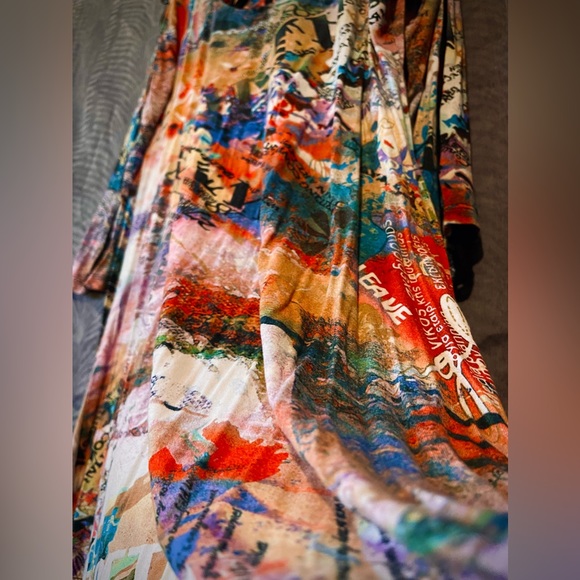 Abstract Cutout Tunic Dress - Picture 4 of 4